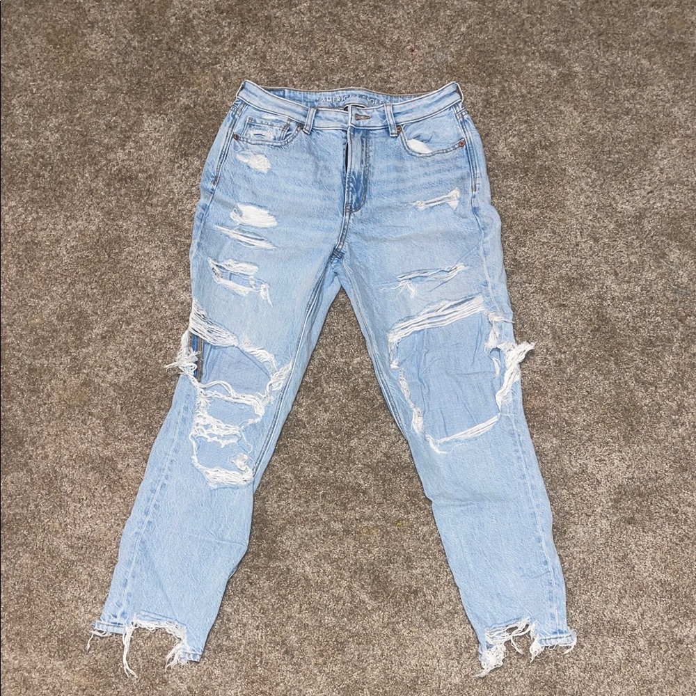 American Eagle Distressed Light Blue Women's Mom Jeans US 6 Regular